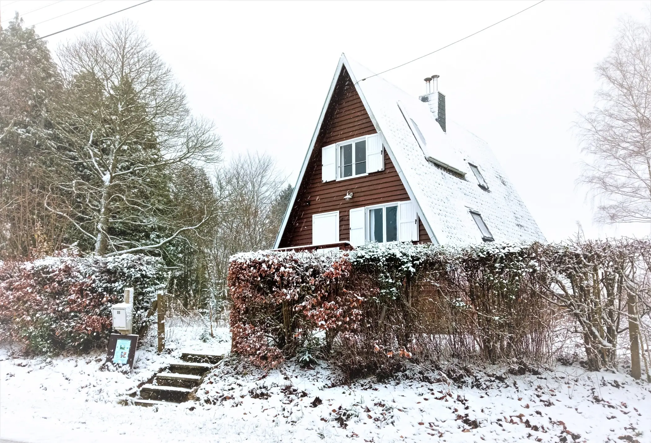 Cottage for 5 people in La Roche-en-Ardenne Le Chalet Pointu du Bout du Monde